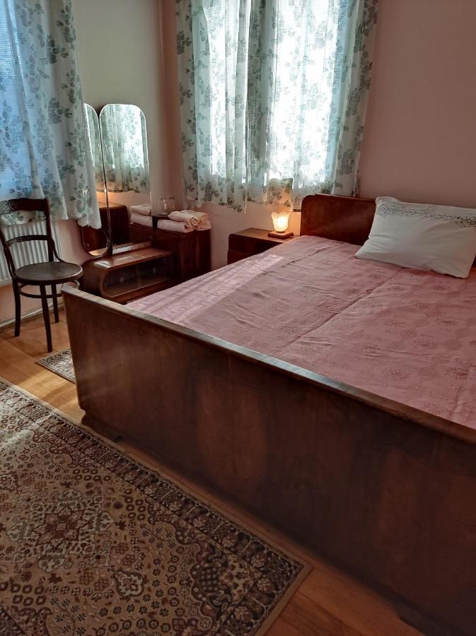 Къща За Гости Хайк Beli Osŭm Buitenkant foto